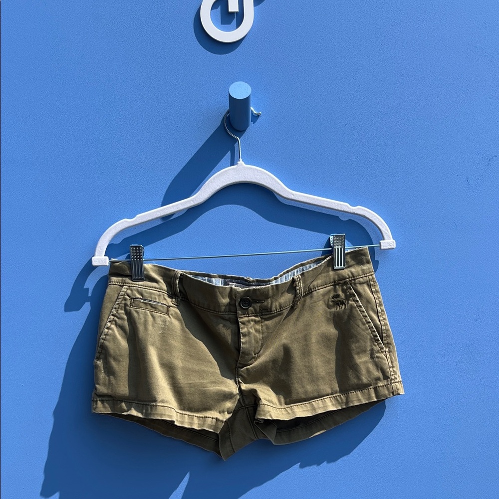 Abercrombie & Fitch Olive Women's Cargo Shorts